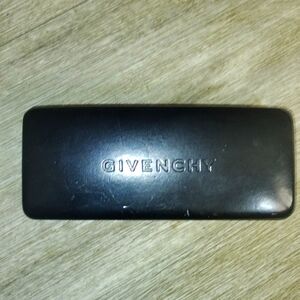 VINTAGE GIVENCHY GLASSES CASE